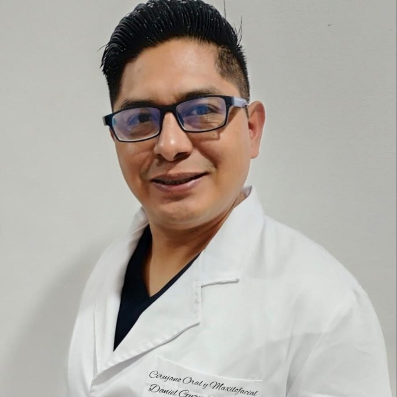 Dr. Daniel Guzmán Sánchez