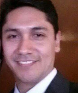 Dr. Carlos León Edgar