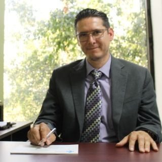 Dr. Samuel Ayón Ahumada