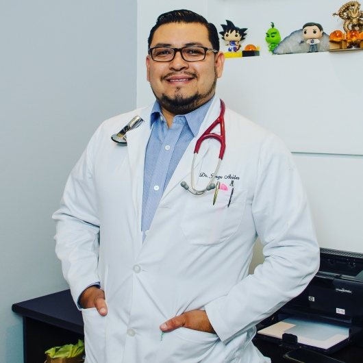 Dr. Jorge Aviles Valverde