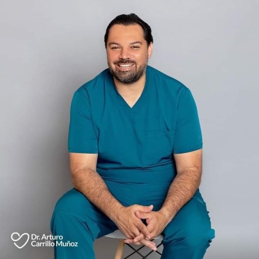 Dr. Arturo Carrillo Muñoz