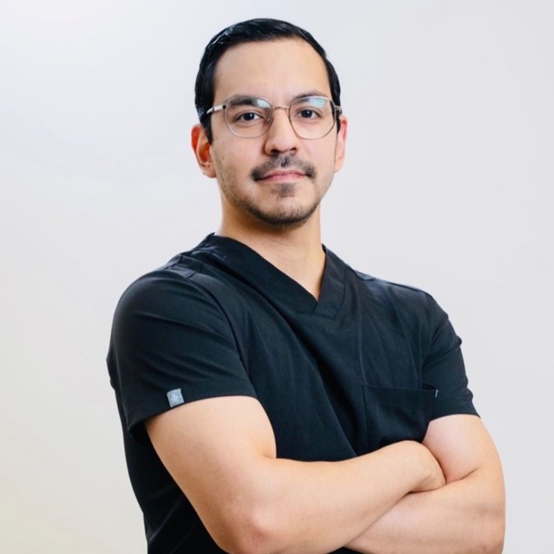 Dr. Álvaro Higareda