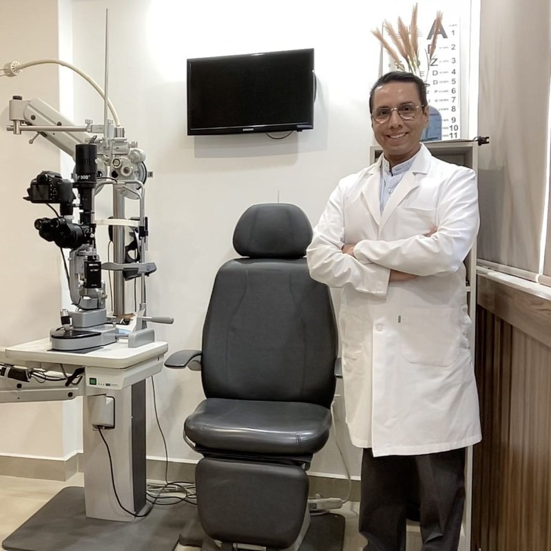 Dr. Isaac Zúñiga González
