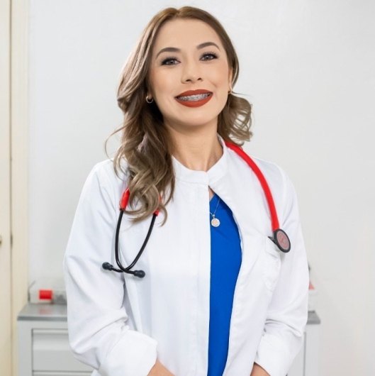 Dra. Sthefania Machuca Hernández
