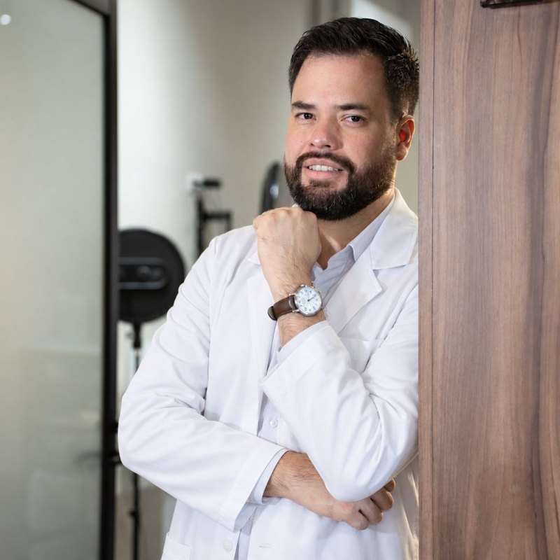 Dr. Erik Ramos García